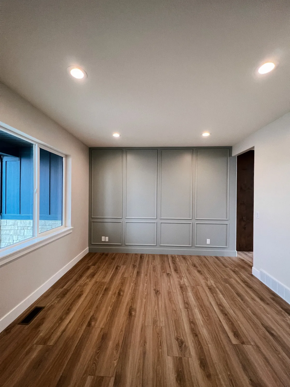 Interior painting project by US Painting in Weber County, Utah, photo 4 of 13