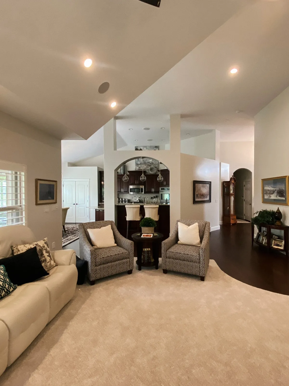 Interior painting project by US Painting in Weber County, Utah, photo 7 of 13